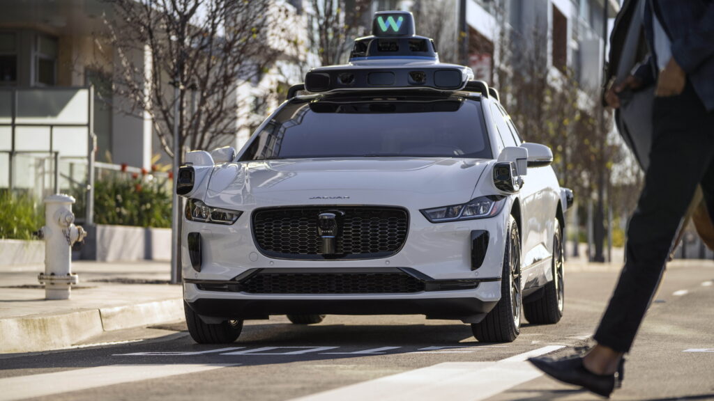  Early Adopters Love Robotaxis, But Most Think Humans Drive Better