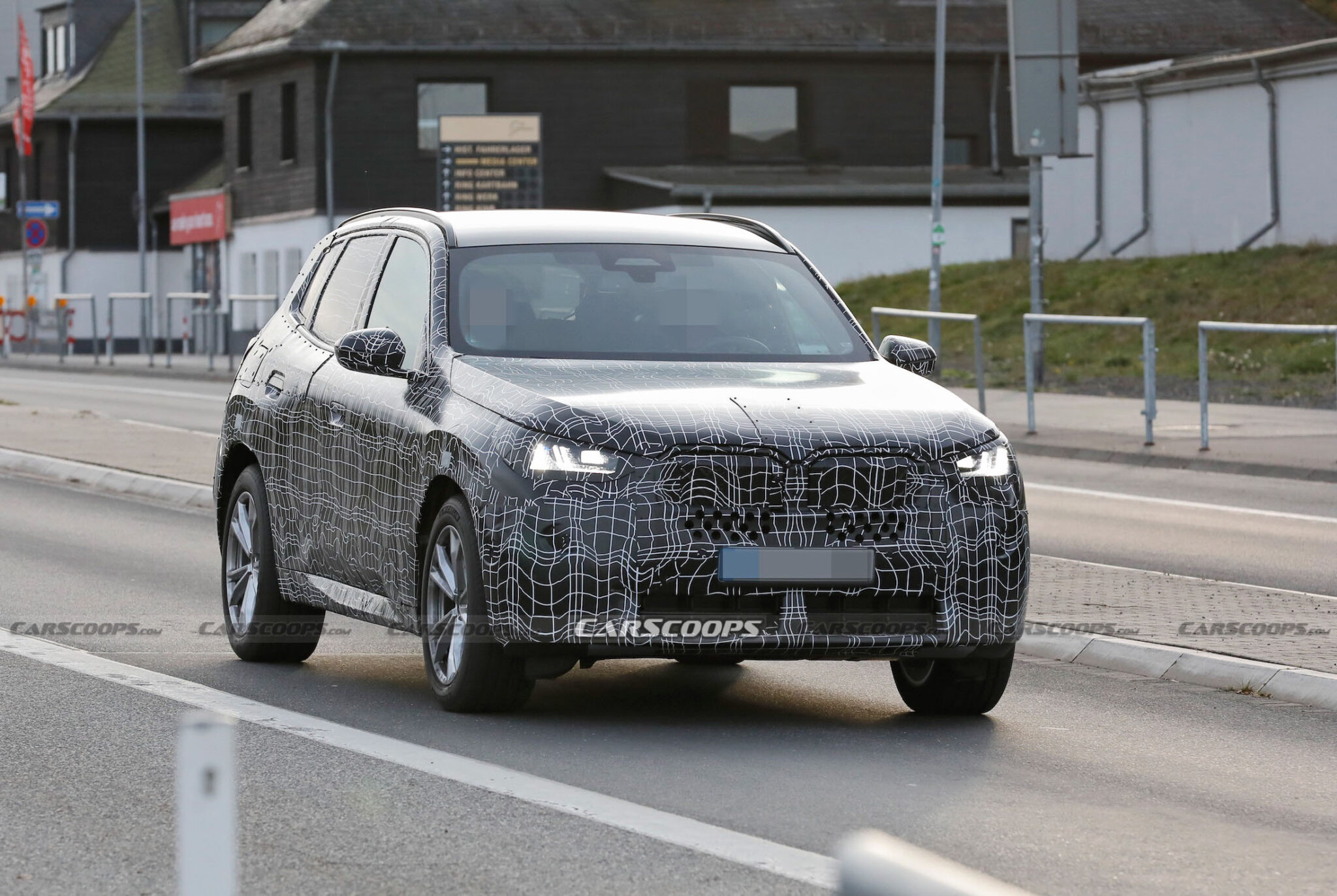 Speedy 2025 BMW X3 M50i Spied With Production Lights, XL Grille Carscoops