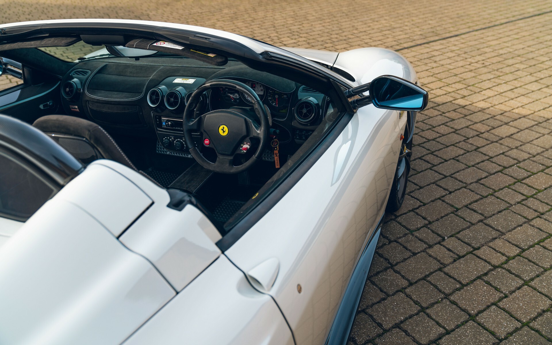 Ferrari Scuderia Spider 16m