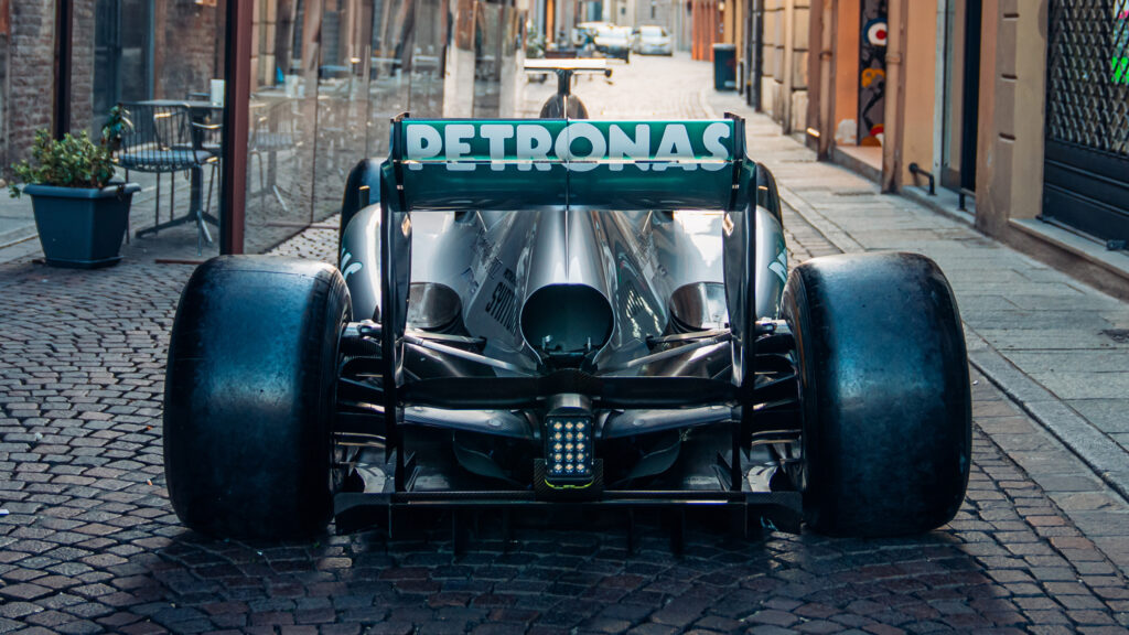  Lewis Hamilton’s 2013 Mercedes F1 Car Breaks Records And Sells For $18.8 Million