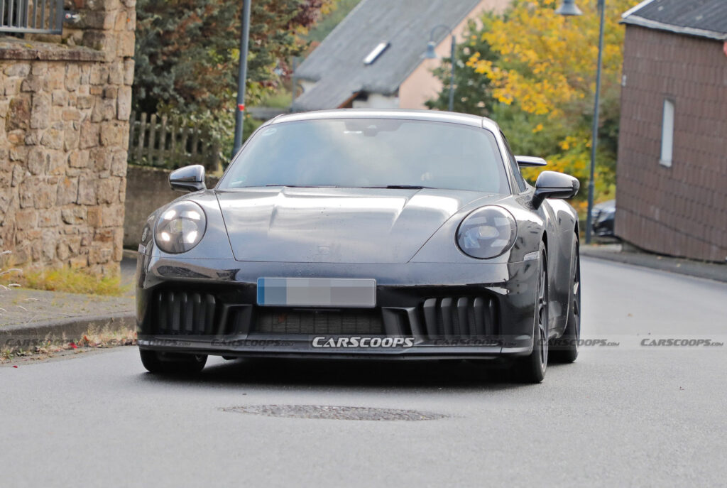 2025 Porsche 911 Spied Completely Undisguised, Is It A GTS?