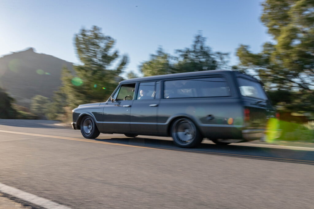 Icon's 1970 Suburban is a 1000-hp highway hauler - Hagerty Media