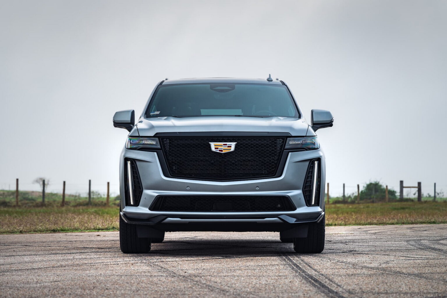 Hennessey Takes Cadillac Escalade-V Over The Top With 1,005 HP Tuning ...