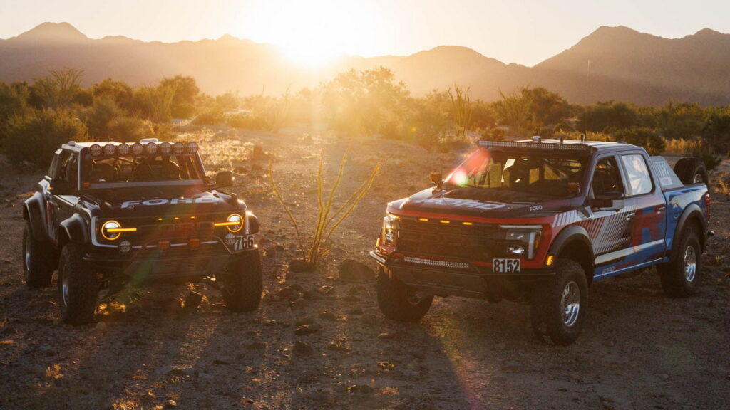     Ford apporte cette année un F-150 Raptor R et un Bronco Raptor (principalement) originaux à Baja