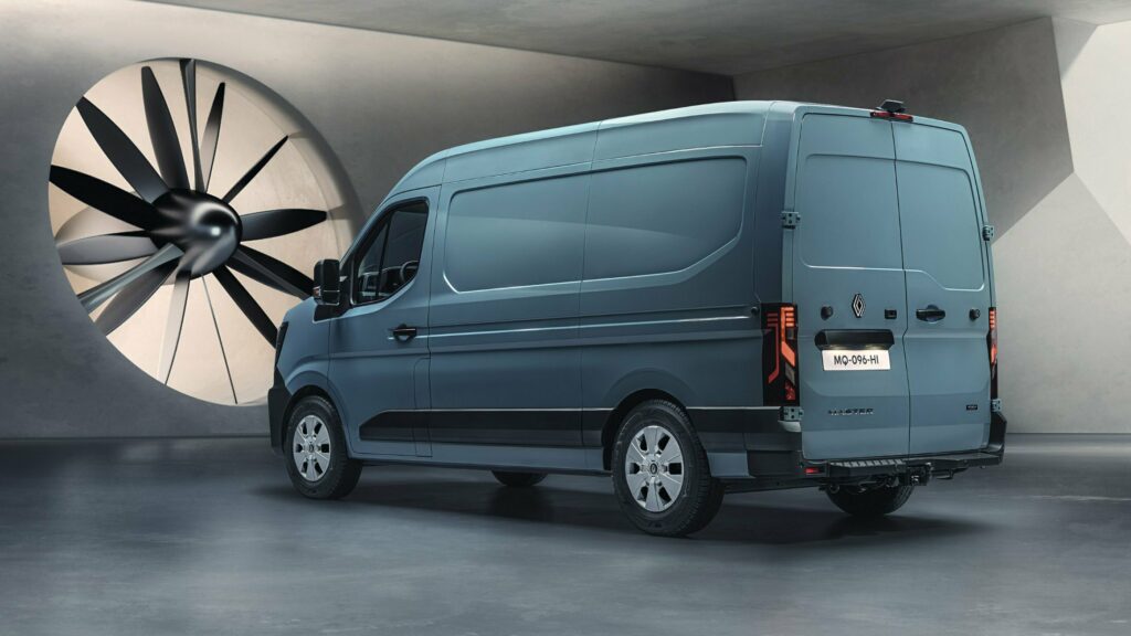 2024 Renault Master