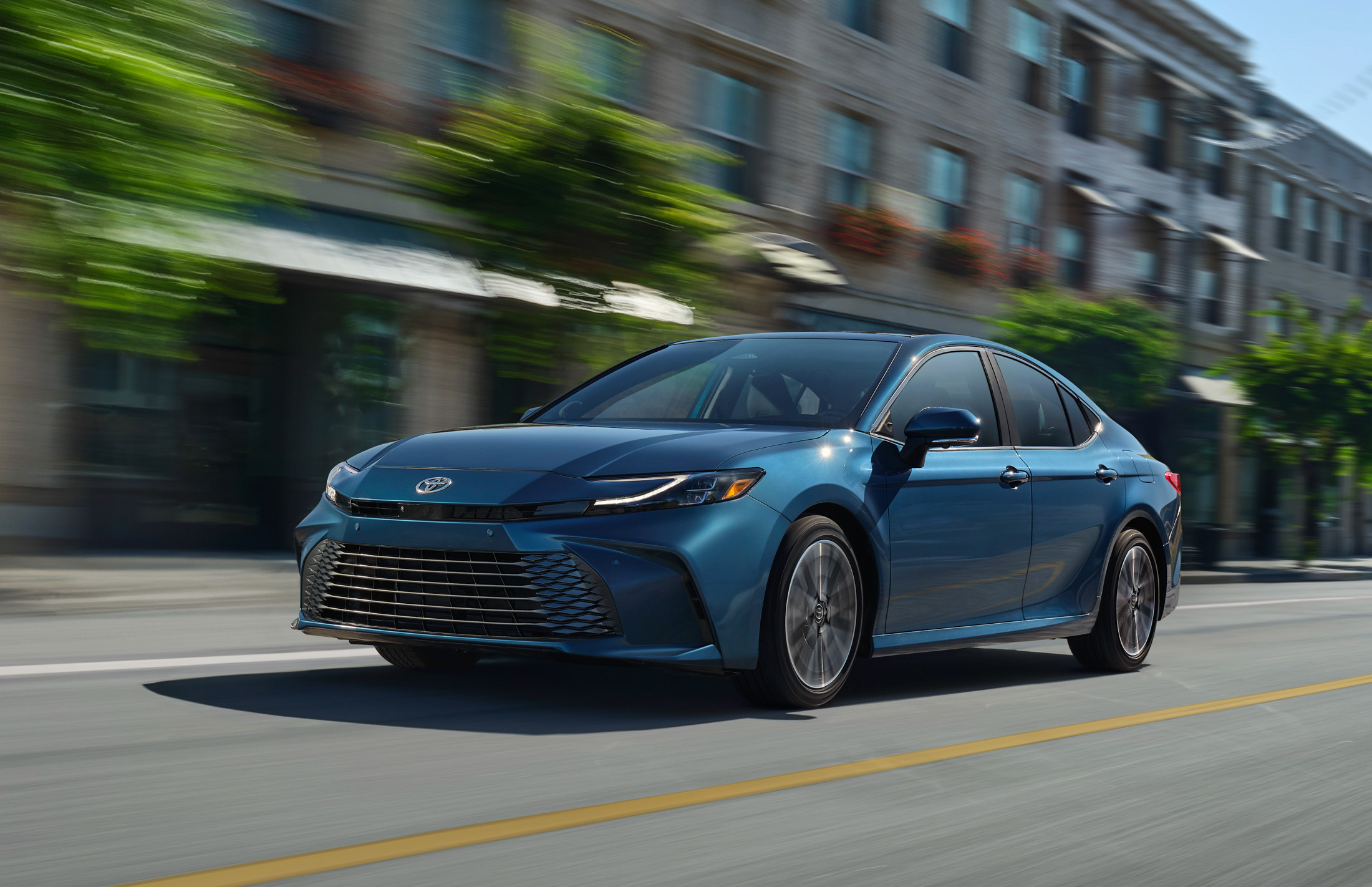 2025 Toyota Camry Goes HybridOnly, Loses V6, Thinks America Still