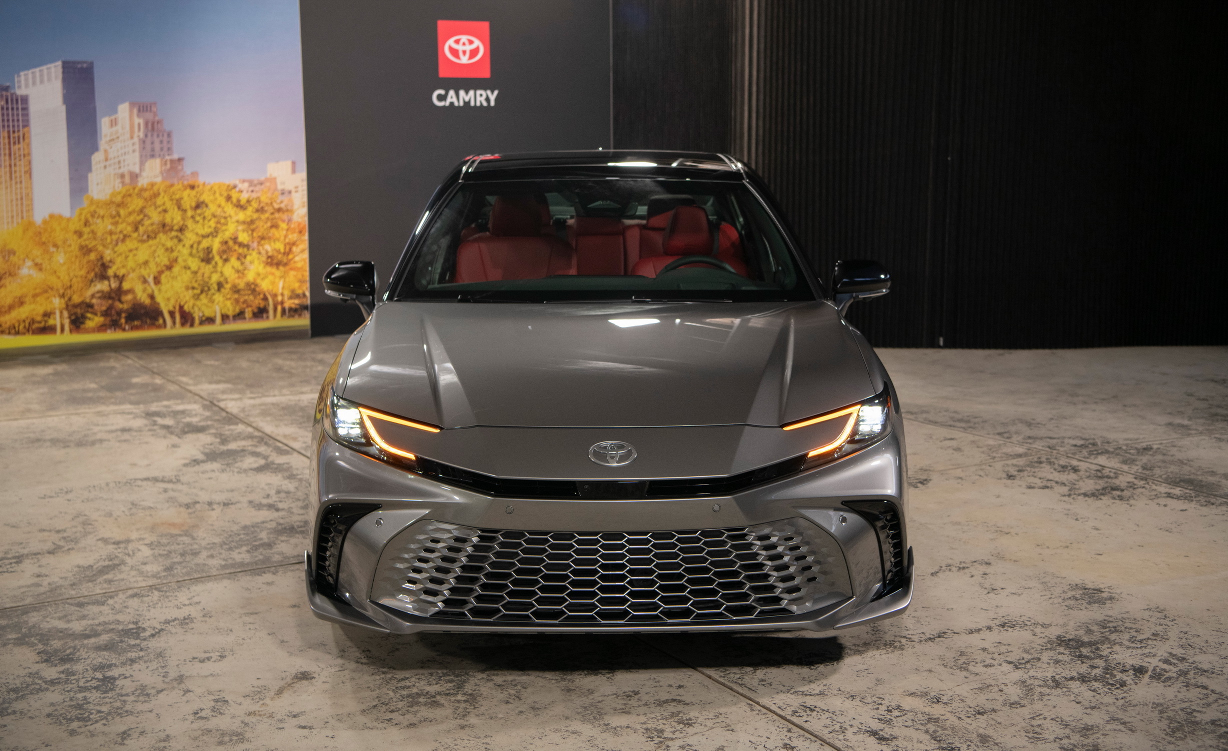 Купить Toyota Camry 2025 Года