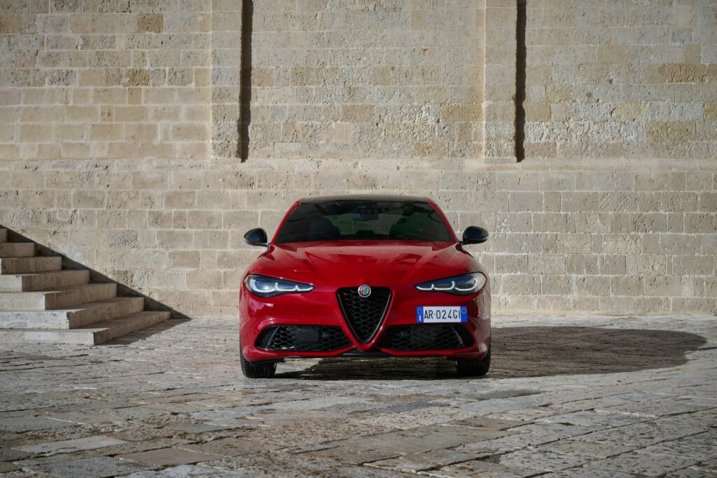 Alfa Romeo: entrano in listino Giulia, Stelvio e Tonale Tributo Italiano -  Gruppo Fassina