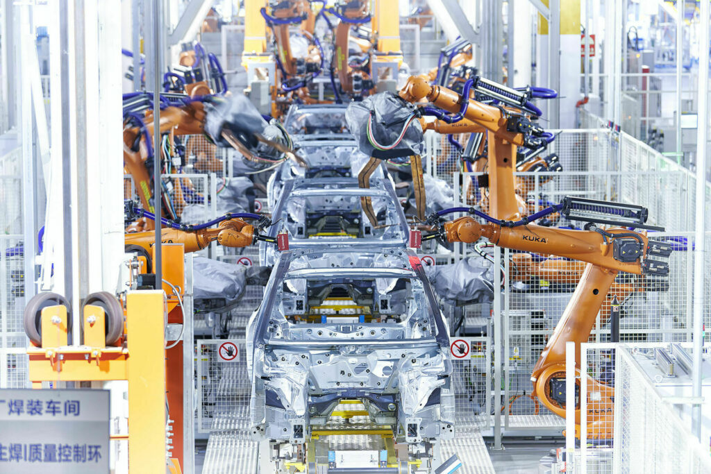     Les véhicules électriques Audi fabriqués en Chine utiliseront des batteries BYD et CATL