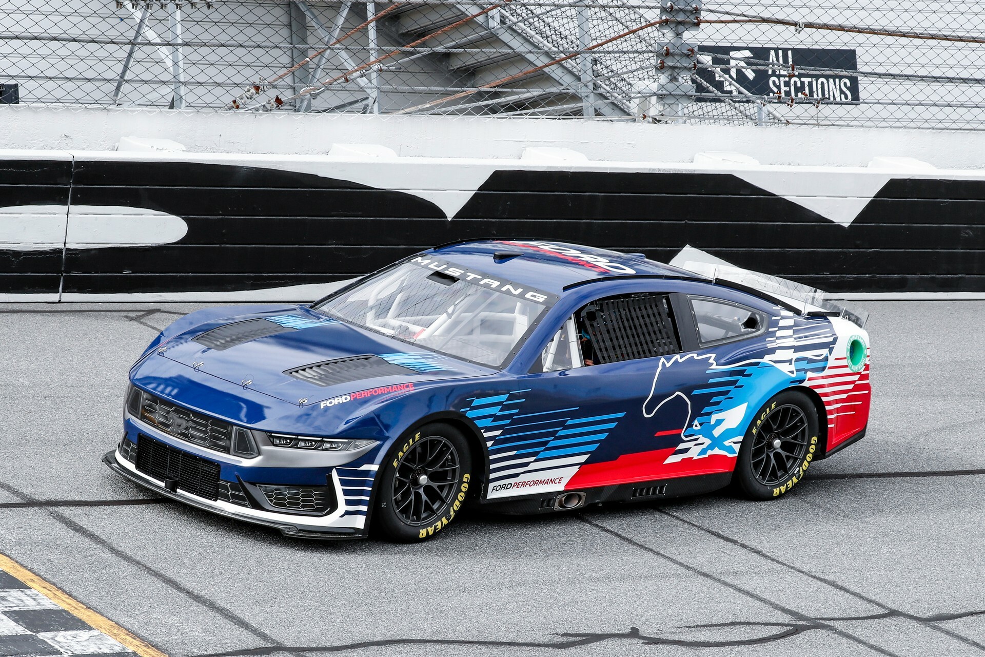 2024 Ford Mustang Heads To NASCAR Cup Series With Realistic Looking ...