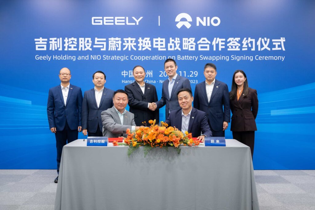     Nio signe un accord d'échange de batterie avec Geely, stimulant la croissance du réseau EV