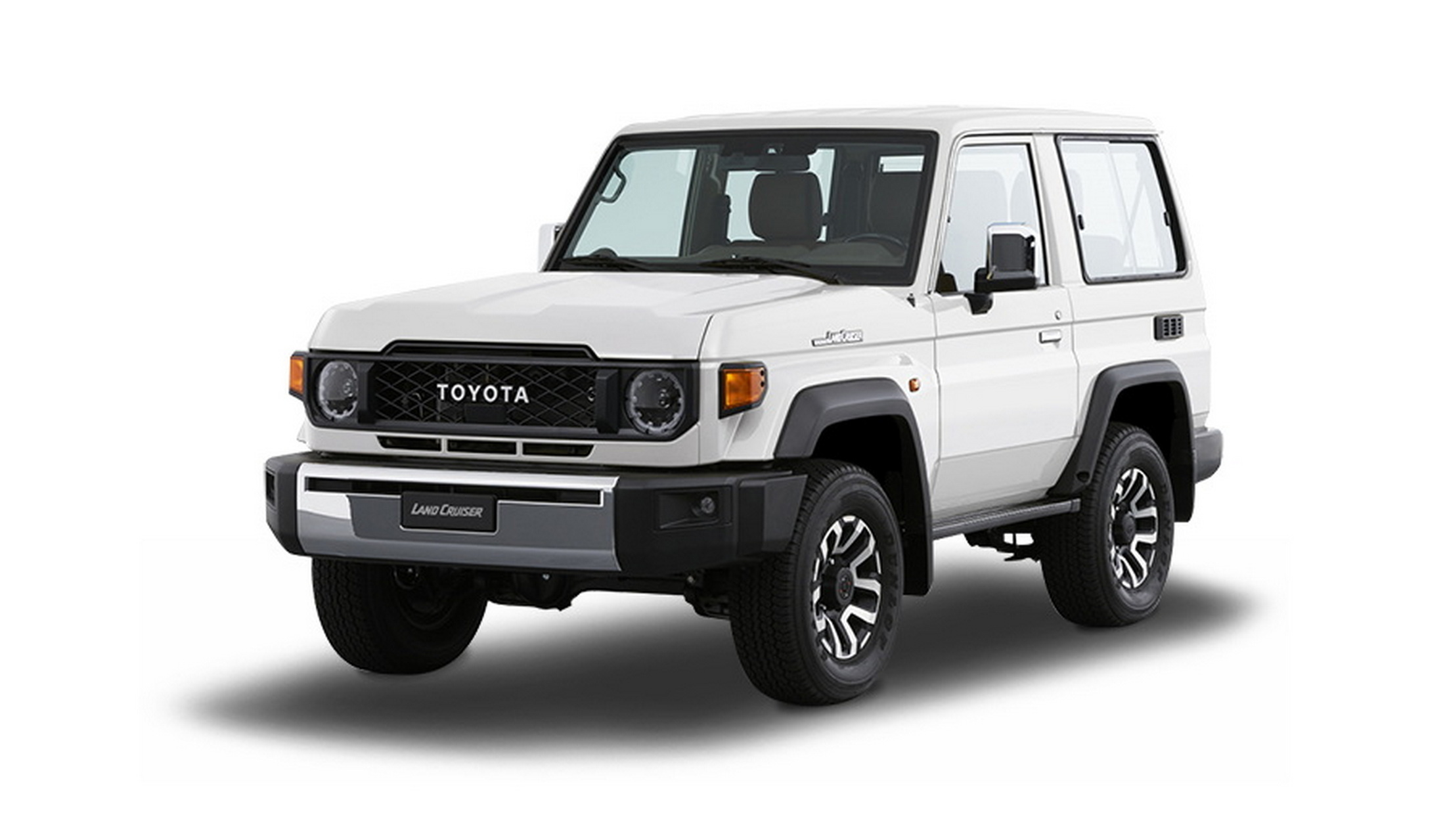 Facelifted 2024 Toyota Land Cruiser 70 Series Gets 3-Door Short ...