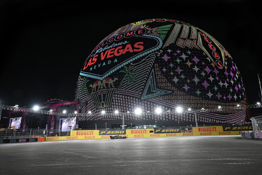     Les participants du GP de Las Vegas poursuivent la F1 pour des problèmes lors des séances d'essais