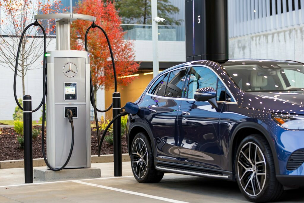     Le propriétaire moyen d’un véhicule électrique aux États-Unis consacre 42 minutes à un chargeur rapide payant par session.