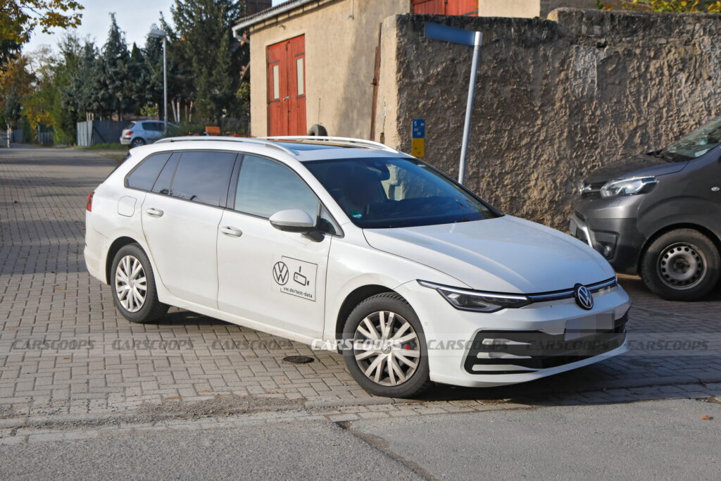 2024 VW Golf PHEV Hot Hatch Shows Modest Updates in New Spy Shots -  autoevolution