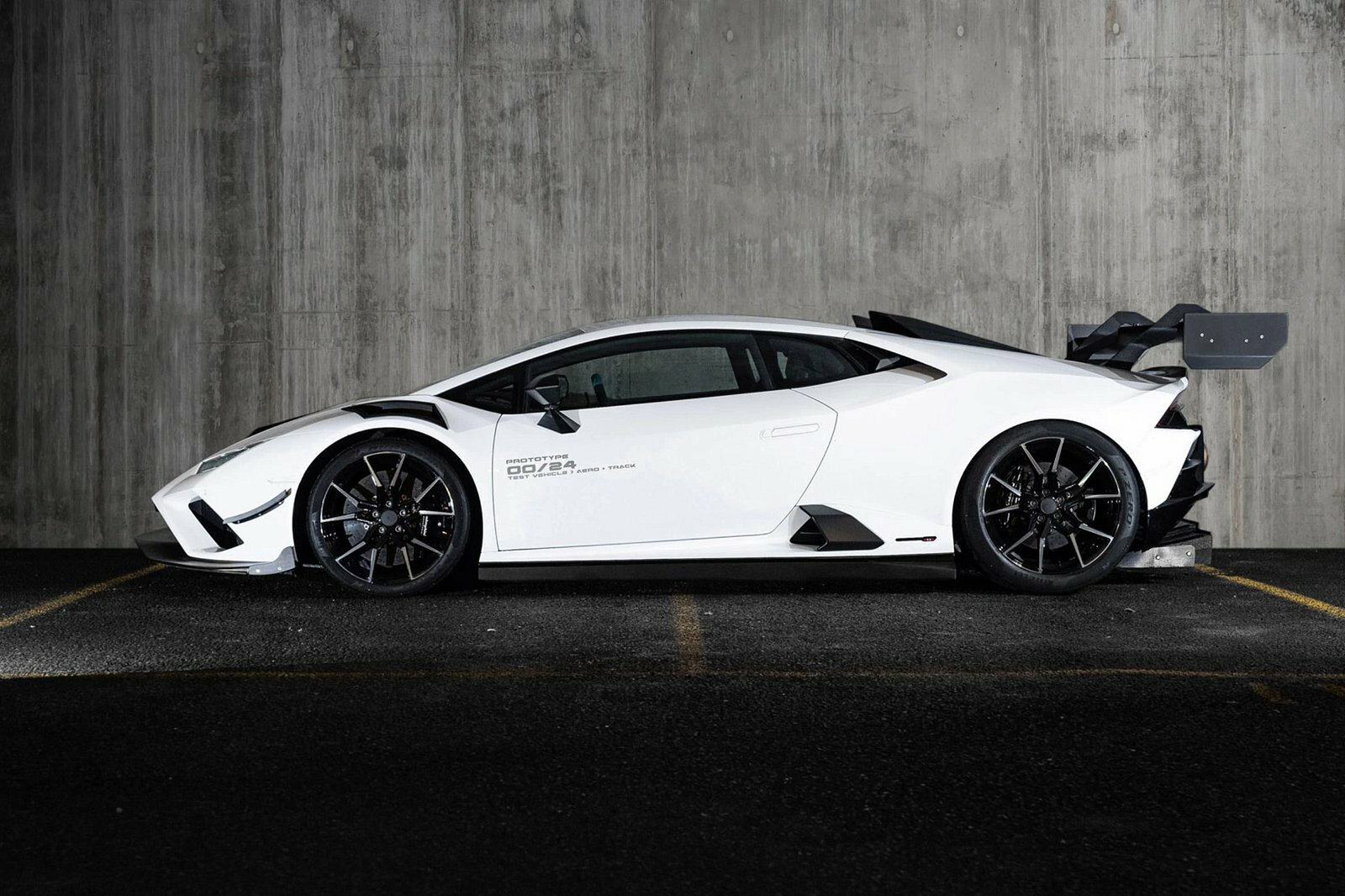 Who Needs A Bugatti When You Can Twin-Turbo A Lambo Huracan To Over ...