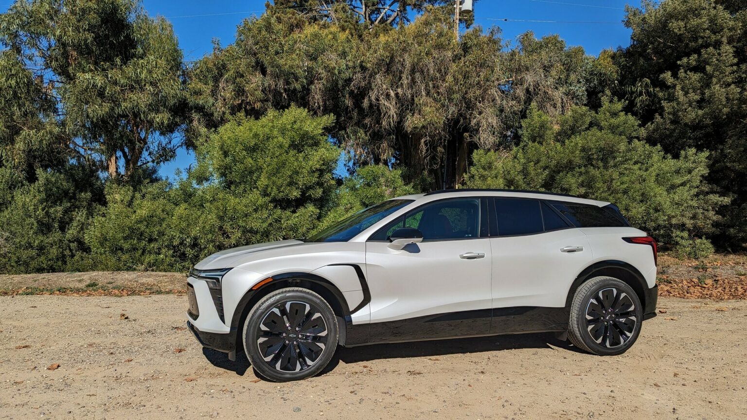 Review: The 2024 Chevy Blazer EV Tries To Please Everyone And Largely ...