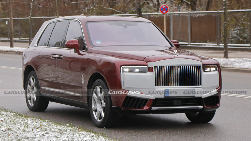 Rolls-Royce Cullinan Spied With A New Face And Larger Tailpipes