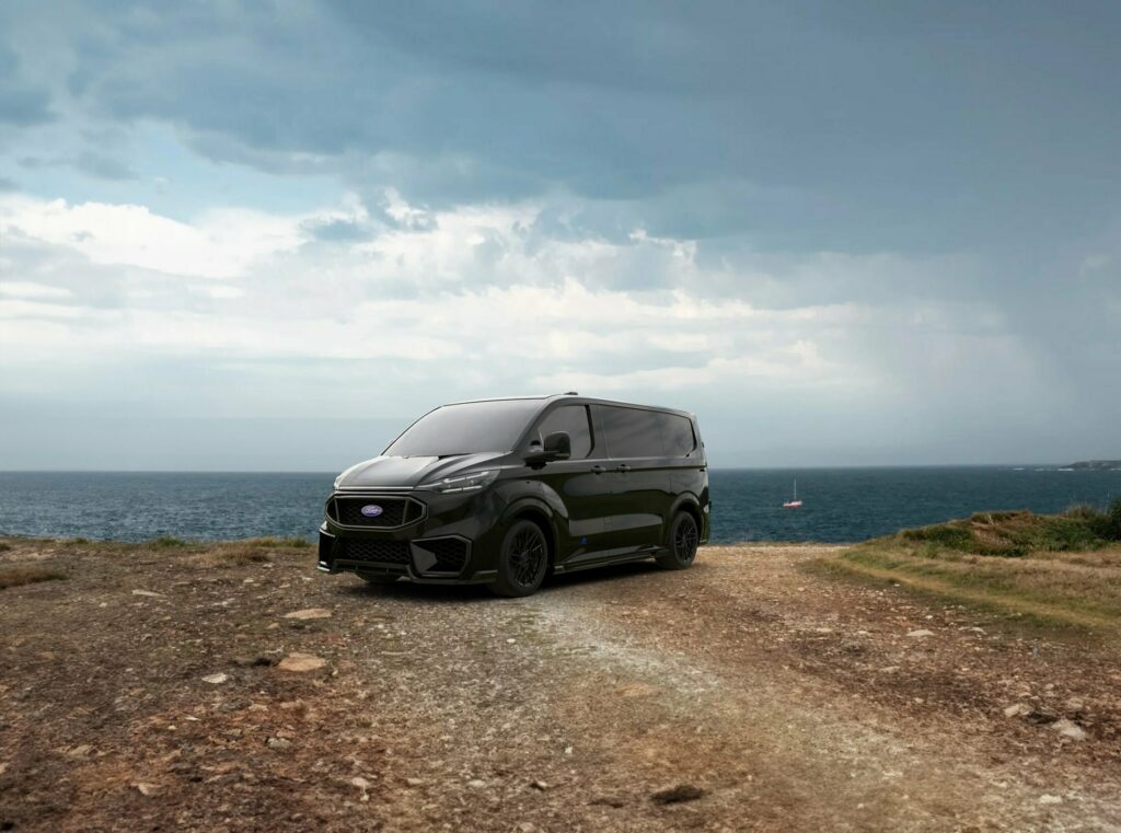 NEW SHAPE FORD TRANSIT CUSTOM L1 170 AUTO DCIV – Motion R – Driven By Design