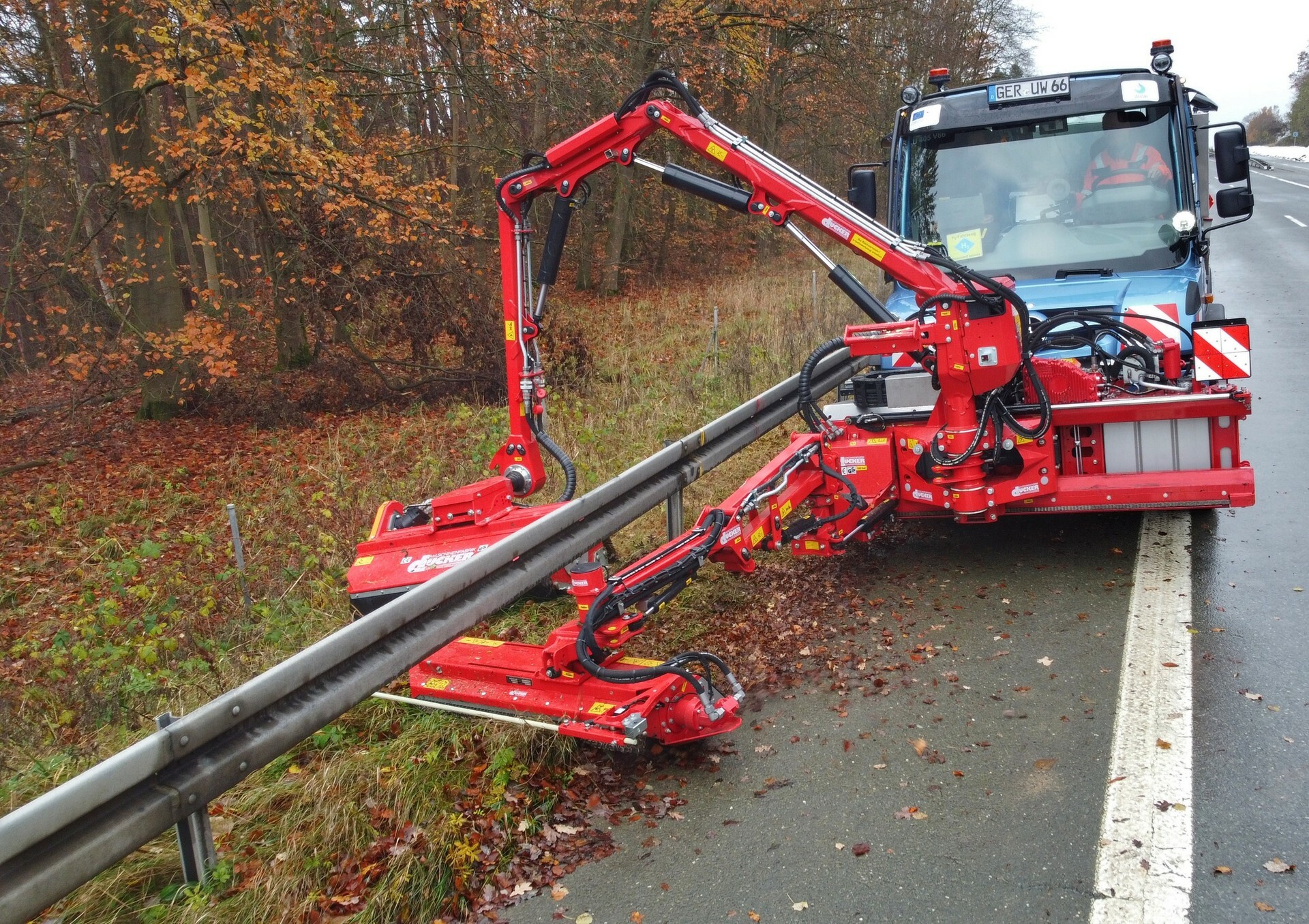 Mercedes Testing Hydrogen-Powered Unimog Mower | Carscoops