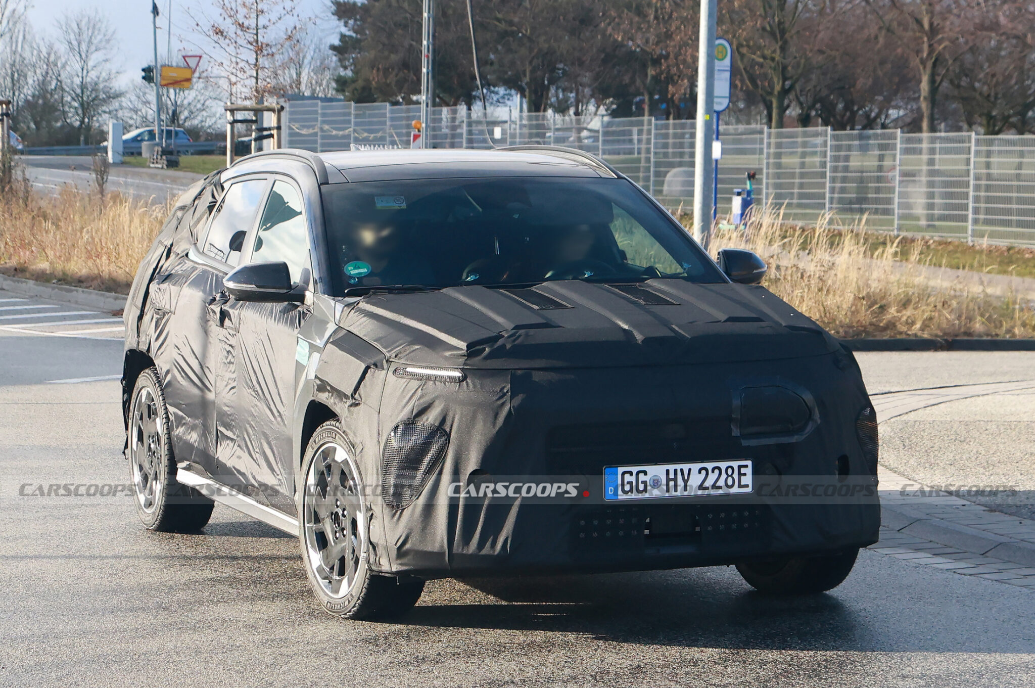 2025 Hyundai Kona Electric Spied In Sportier N Line Form Carscoops