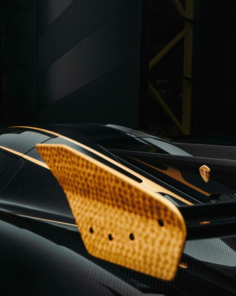  All-Carbon Koenigsegg Jesko Attack With 24K Gold Accents Is A Feast For The Eyes