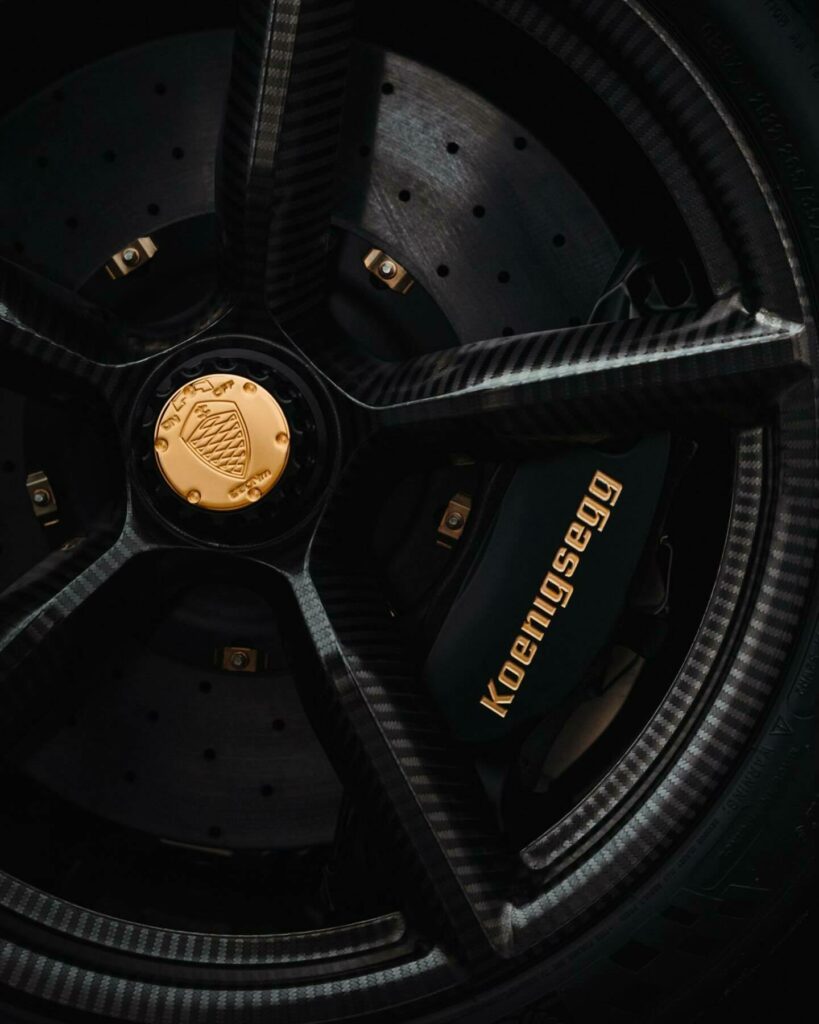  All-Carbon Koenigsegg Jesko Attack With 24K Gold Accents Is A Feast For The Eyes