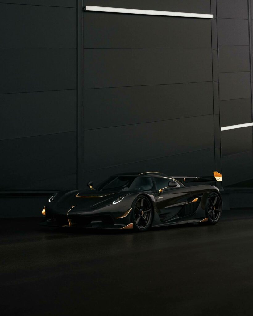  All-Carbon Koenigsegg Jesko Attack With 24K Gold Accents Is A Feast For The Eyes