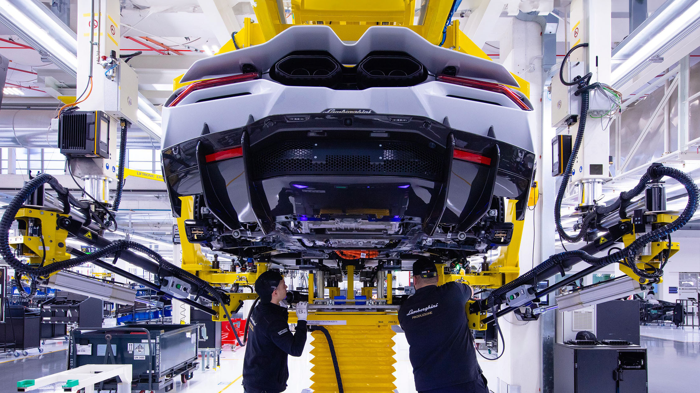 Lamborghini's New Four Day Week Policy Just Made A Dream Job Even ...