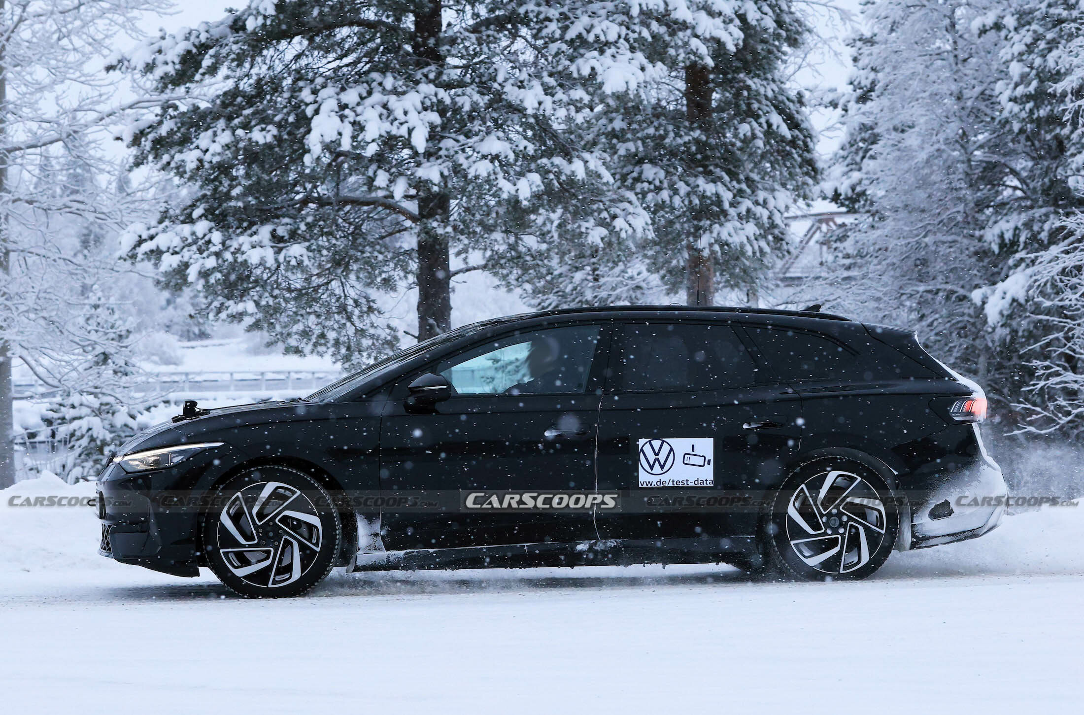 VW ID.7 Tourer Prototype’s Black Paint Doesn’t Look So Stealthy In The ...