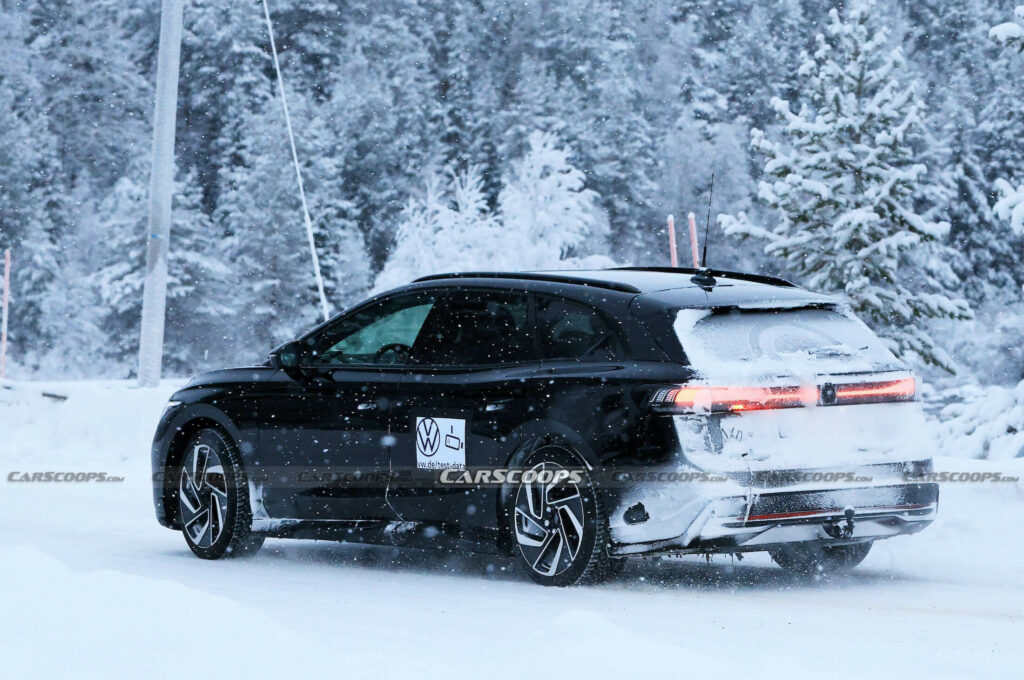  VW ID.7 Tourer Prototype’s Black Paint Doesn’t Look So Stealthy In The Snow