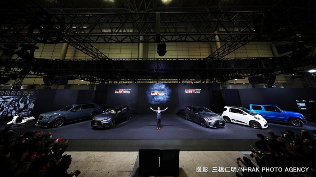     Le patron de Toyota estime que les véhicules électriques ne pourront conquérir que 30 % du futur marché automobile