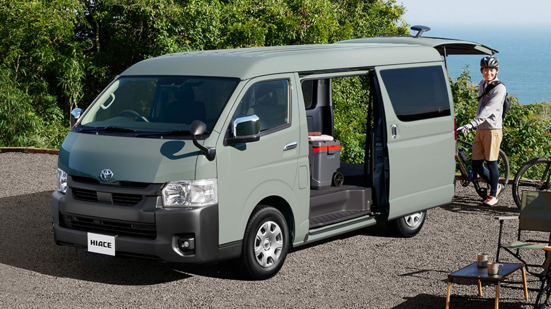 20-Year-Old Toyota HiAce Soldiers On In Japan With Minor Updates ...