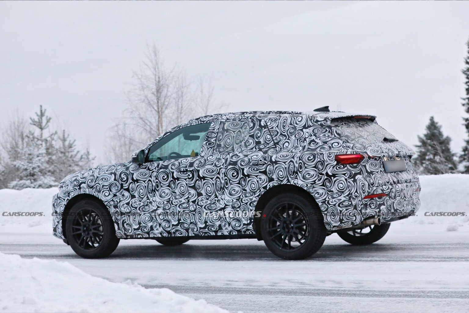 2025 Audi Q5 Shows Off New Grille Pattern In Latest Spy Shots | Carscoops