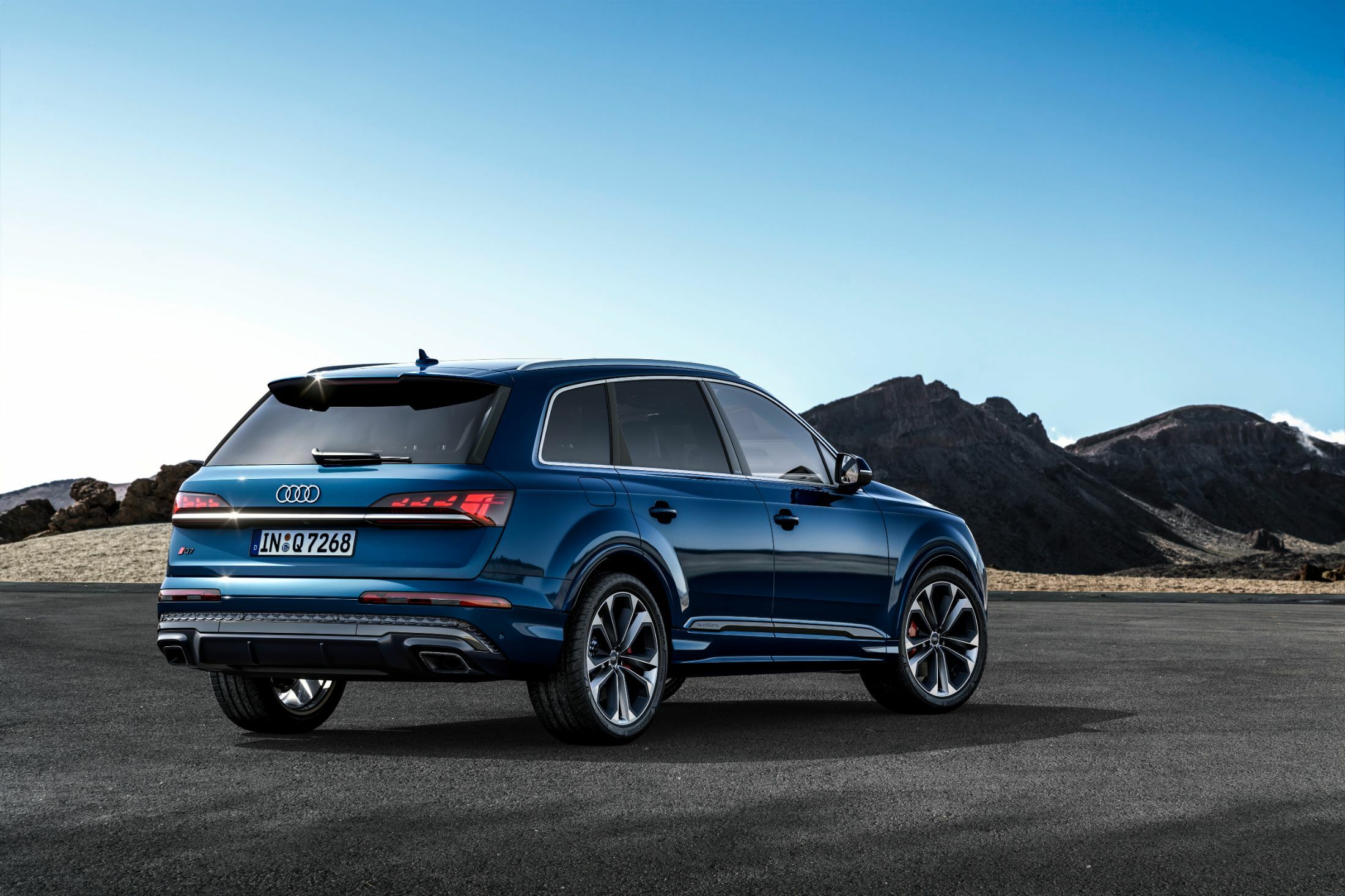 2025 Audi Q7 Shines Brighter With Second Facelift, Starts At $60,500 ...