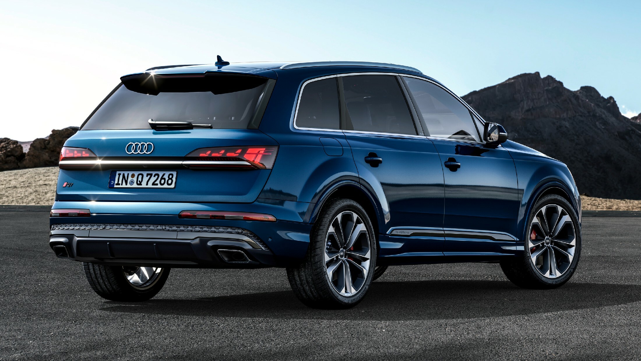 2025 Audi Q7 Shines Brighter With Second Facelift, Starts At $60,500 ...