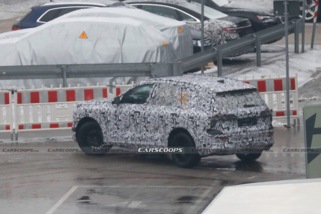     L'Audi Q9 2026 se prépare à la bataille des VUS géants avec le BMW X7 et le Mercedes GLS
