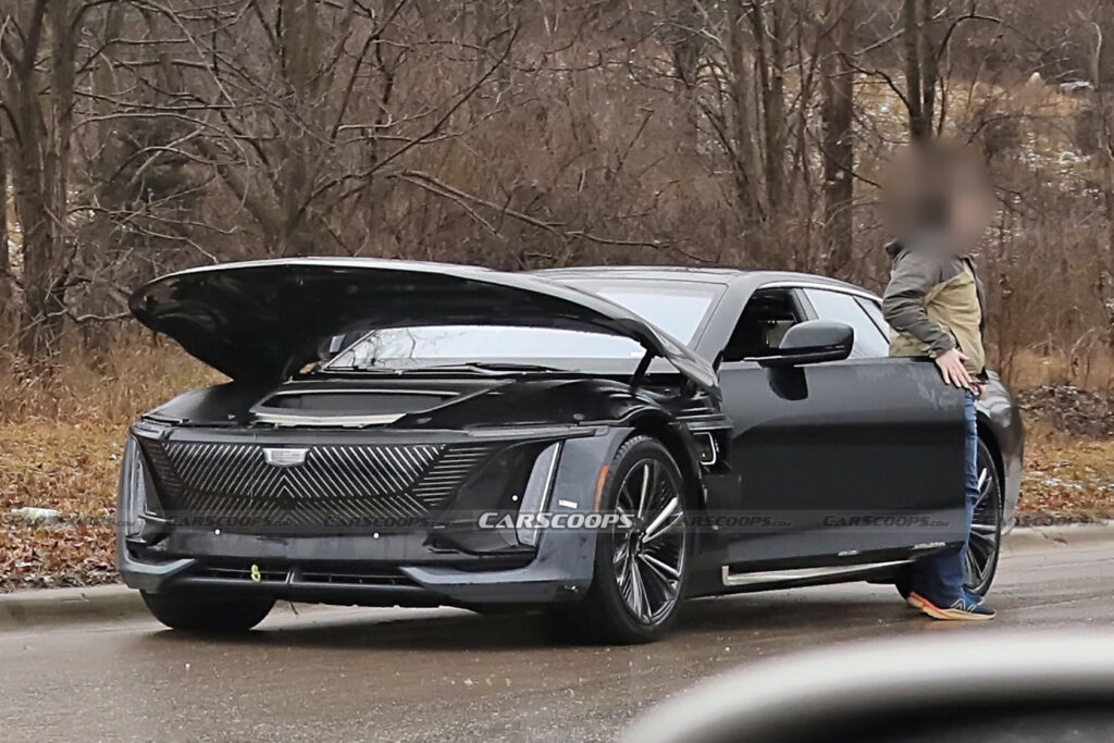 ¡Por el amor de Frunk!  Cadillac Celestiq roto de 340.000 dólares revela un pequeño compartimento de carga delantero