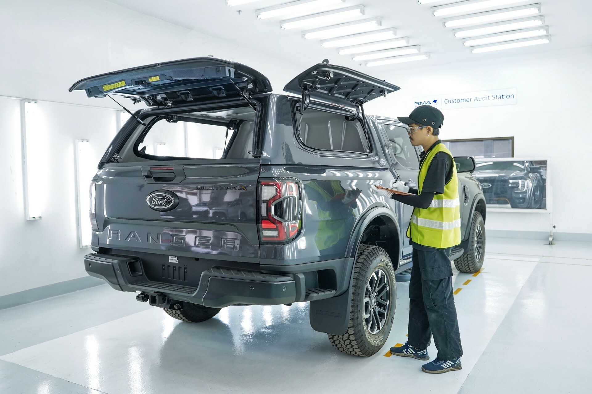 Custom Ford Everest Raptor uncovered in Thailand – not for Australia - Drive