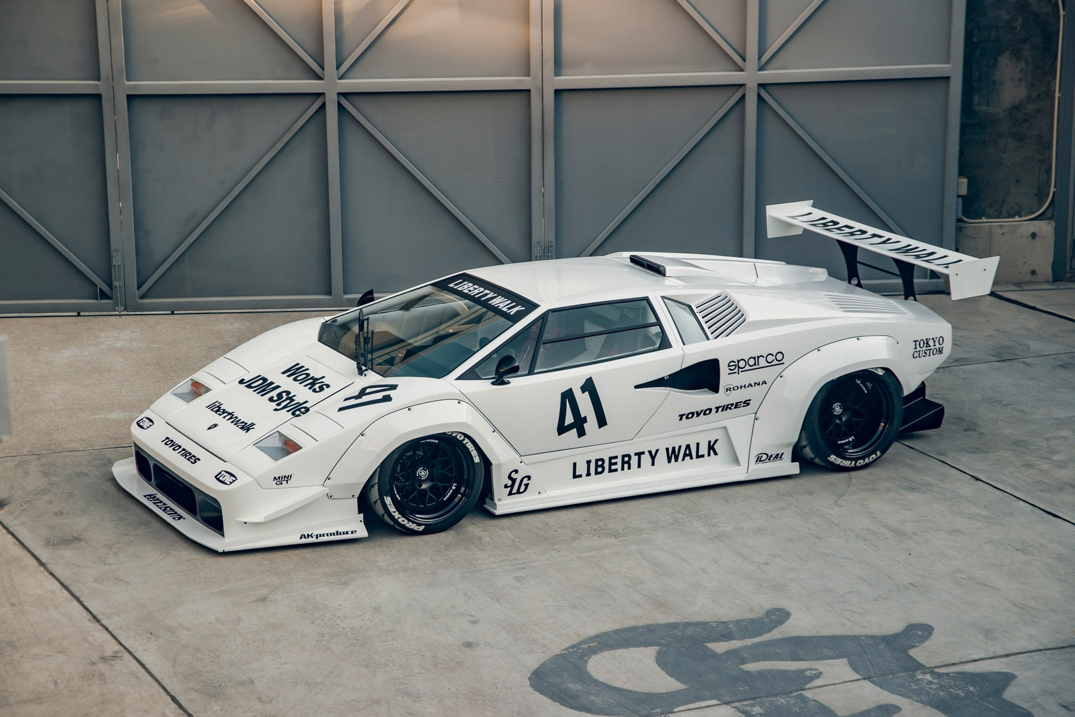 Is Liberty Walk’s Countach Better Or Worse Than The Lamborghini OG ...