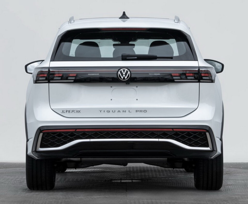 Este es el nuevo VW Tiguan alargado de China, pero no te molestes en buscarlo en Estados Unidos