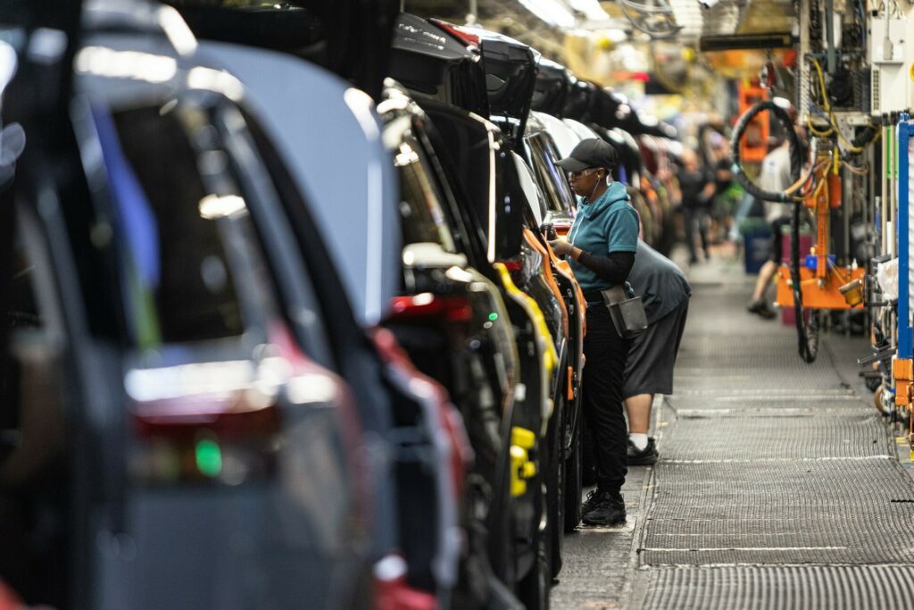     Nissan menace de retirer sa production illégale des États-Unis si les fournisseurs ne réduisent pas leurs prix