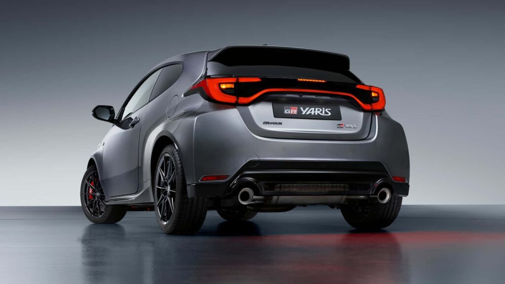     La Toyota GR Yaris 2024 ajoute une cabine automatique à huit vitesses et une cabine inspirée du rallye