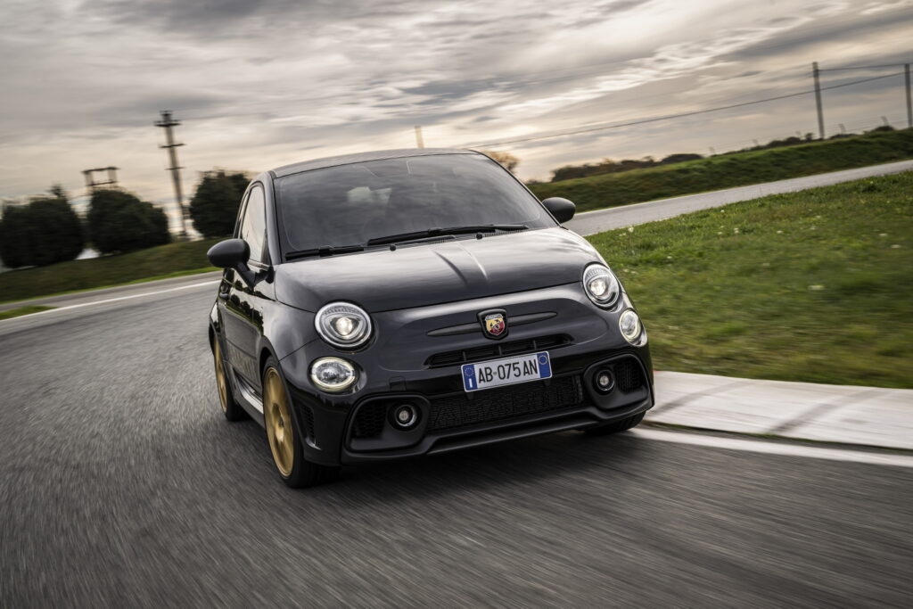 Abarth 695 75° Anniversario