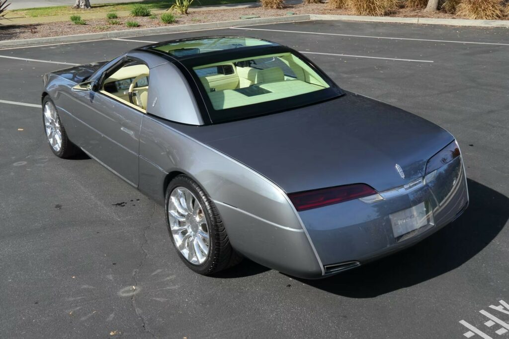  The Lincoln Mark X Concept Still Looks Amazing And It’s Going Back Up For Auction