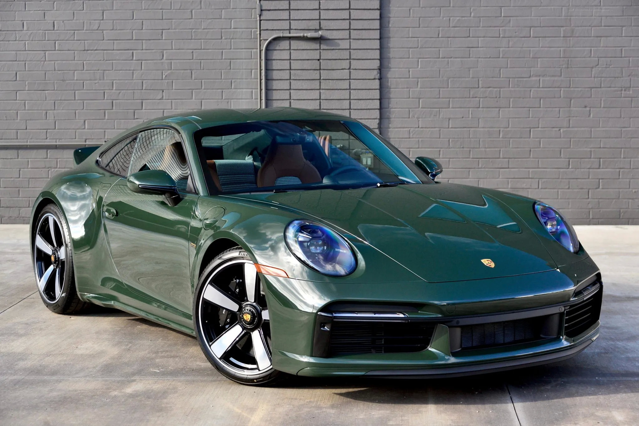 You Can Buy One Of The Most Exclusive Porsches, A Sport Classic, With ...