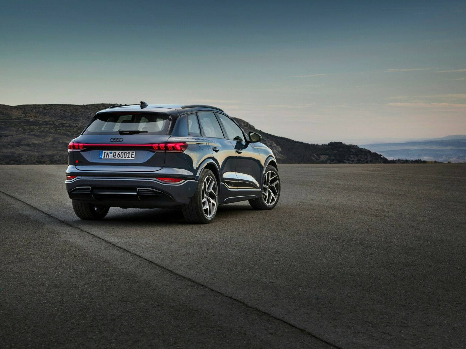 2025 Audi Q6 And SQ6 E-Tron Debut With Up To 510 HP And 388 Miles Of ...