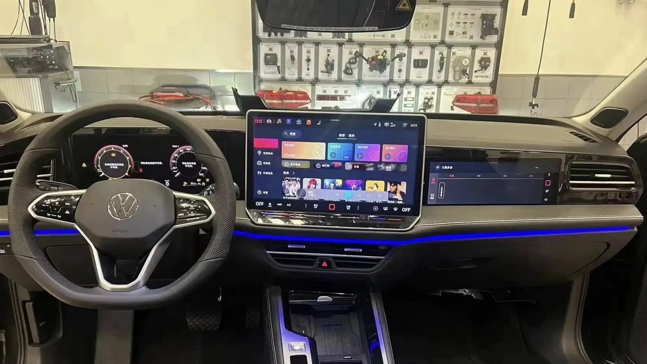 New VW Magotan Gets Fancy Triple-Screen Setup In China, Could More ...