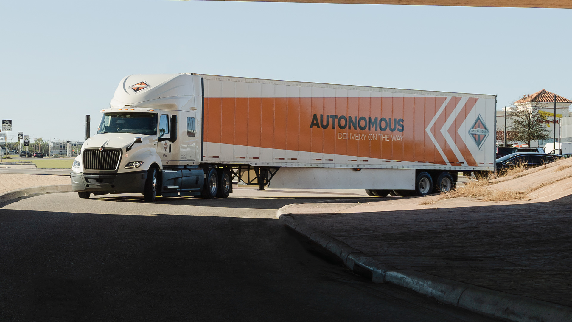 VW-Owned Navistar Starts Self-Driving Trucking Tests In Texas