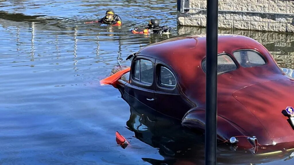  Classic Car Rolls Into Lake While Owner Was Taking Photos